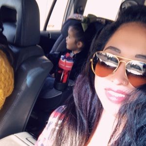 Meet your Posher, Carissa